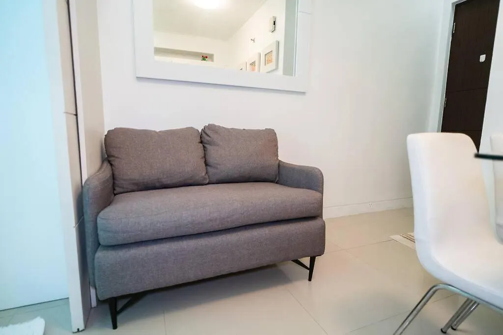 A2J Executive 1Br Suite Near Venice Mall Bgc Manila Philippines
