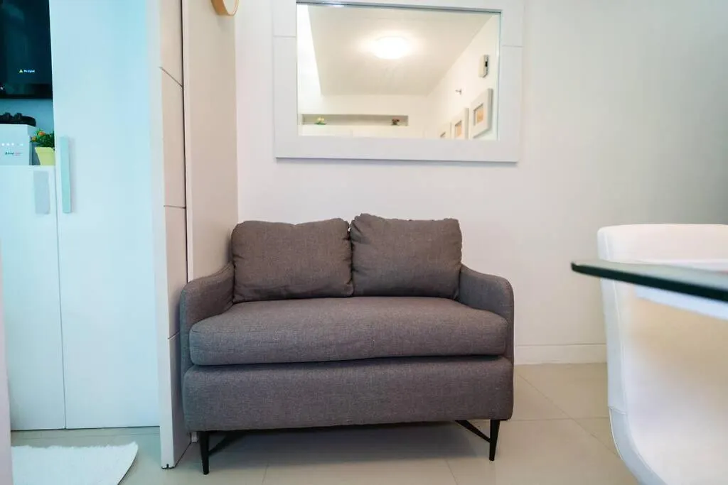 A2J Executive 1Br Suite Near Venice Mall Bgc Manila Apartment