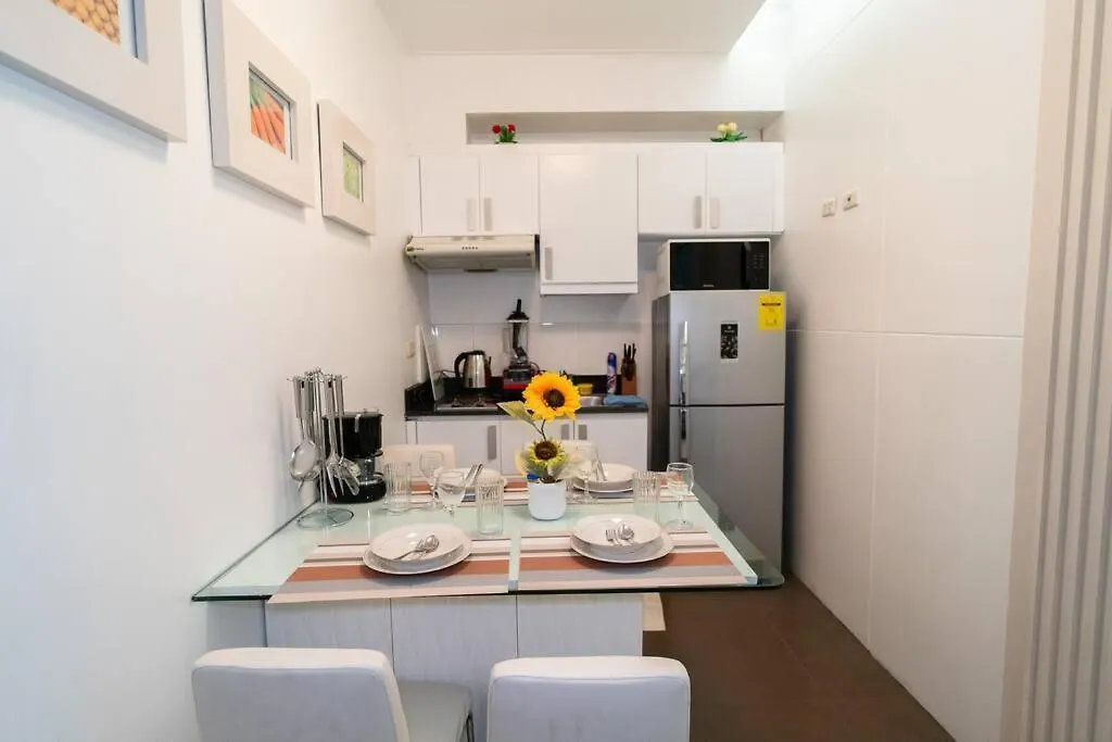 Apartment A2J Executive 1Br Suite Near Venice Mall Bgc Manila Philippines