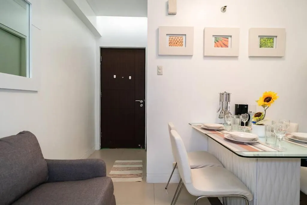A2J Executive 1Br Suite Near Venice Mall Bgc Manila