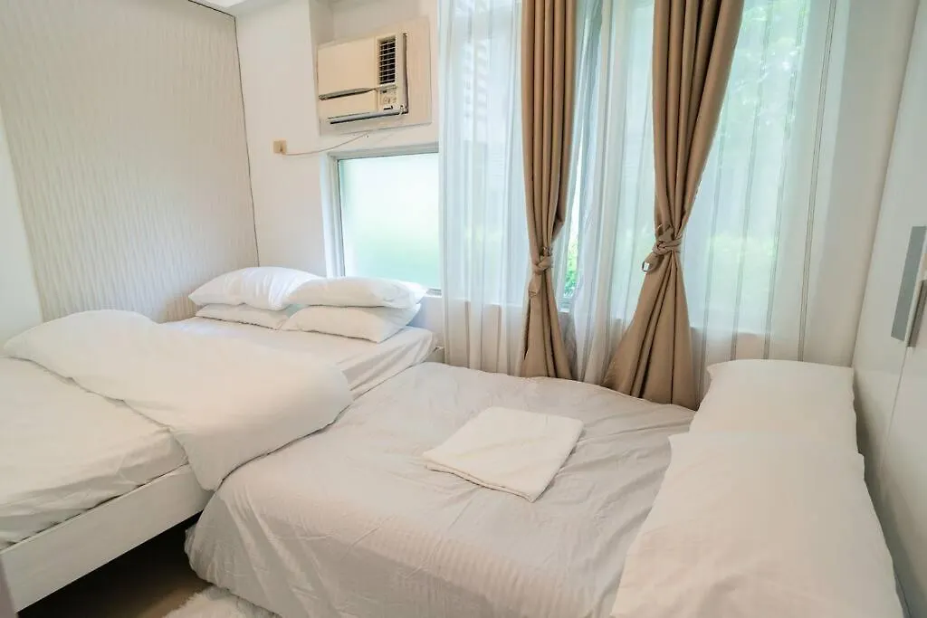 Apartment A2J Executive 1Br Suite Near Venice Mall Bgc Manila