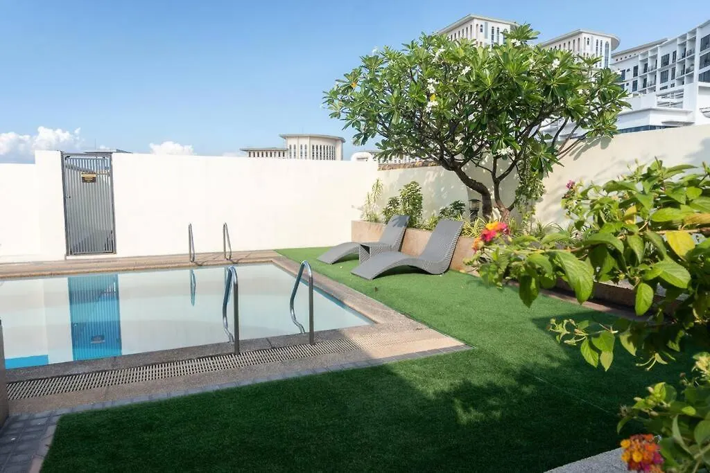 Apartment A2J Executive 1Br Suite Near Venice Mall Bgc Manila Philippines