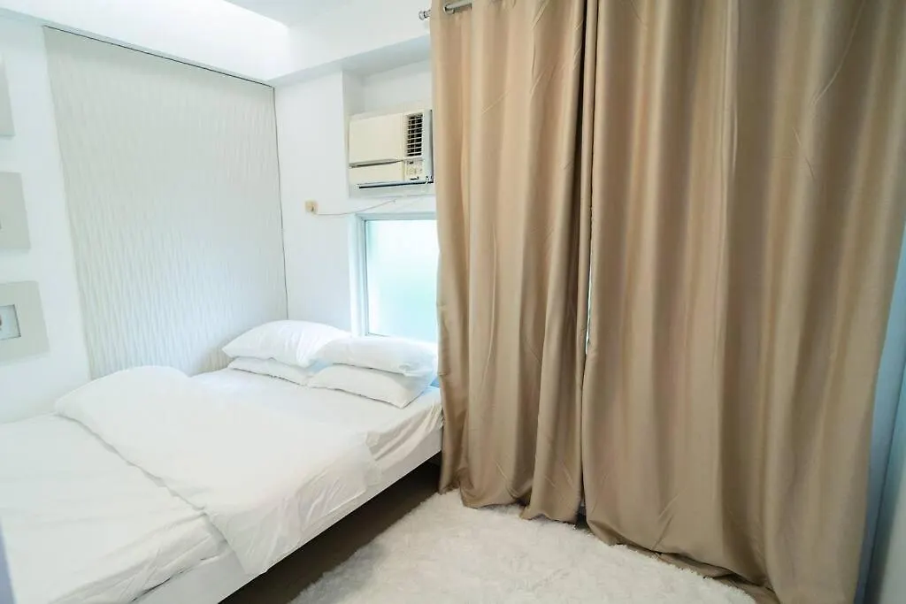 Apartment A2J Executive 1Br Suite Near Venice Mall Bgc Manila